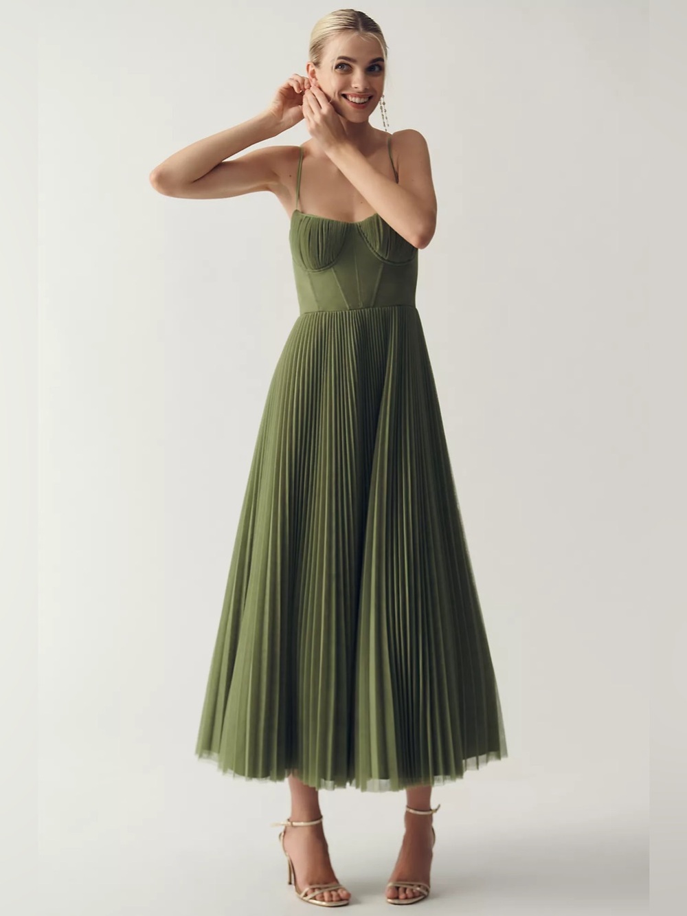 Hutch Amara Corset Pleated Tulle
Fit & Flare Midi Dress